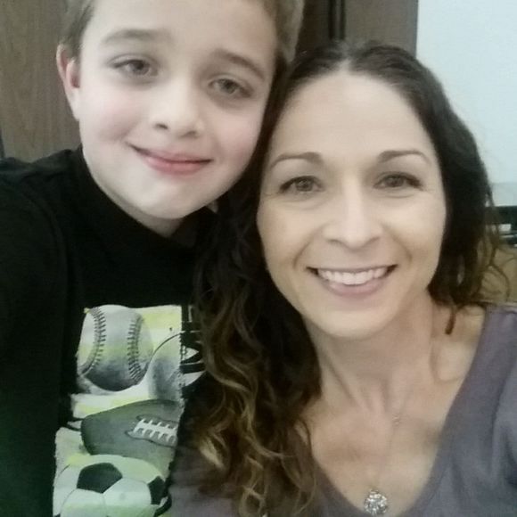 Meet your Posher, Vicki - Picture 1 of 1